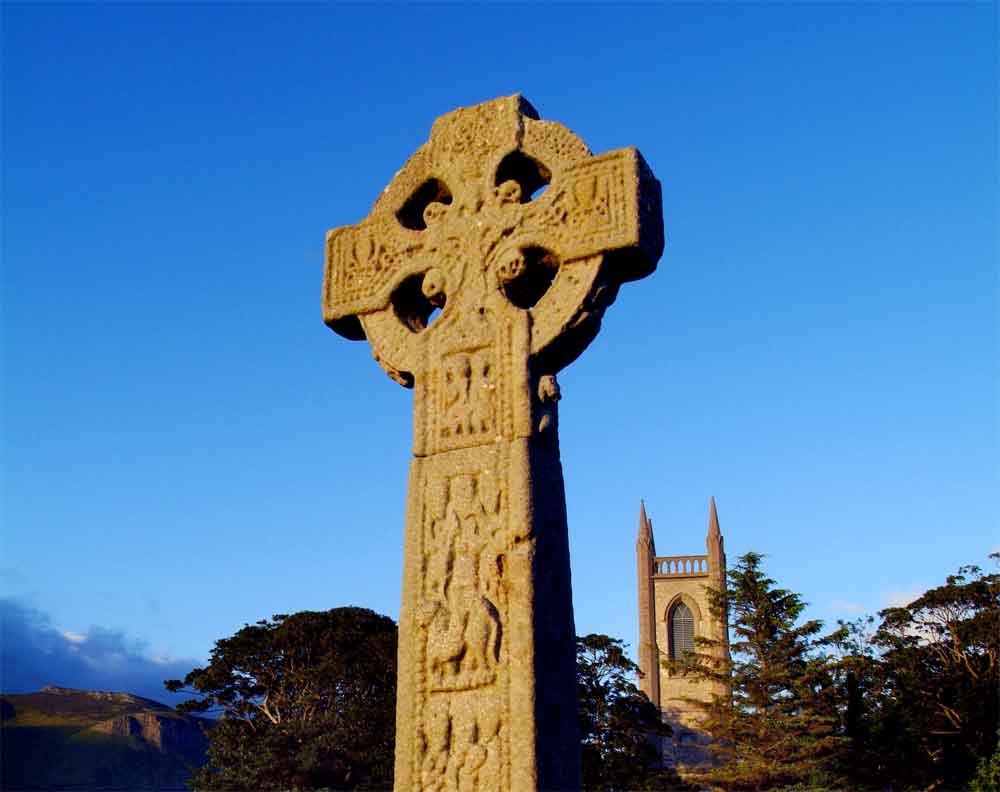 Keltenkreuze In Irland Bedeutung Und Geschichte Gruene Insel De