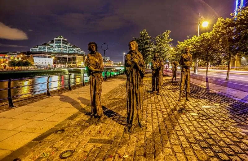Famine Skulpturen in Dublin