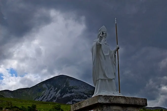 Statue des St. Patrick auf dem Croagh Patrick