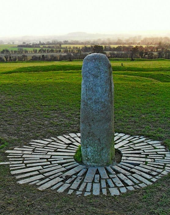 Sehenswürdigkeiten County Meath Lia Fail Stone of Destiny Hill of Tara