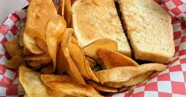 Sandwich mit Chips