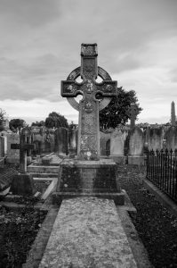 Keltisches Kreuz als Grabstein